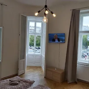  Apartment Lovely New 2 Bedroom Near Hannovamarkt