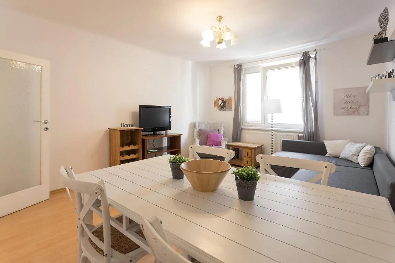 Gorgeous Hideout | City Center Apartment Vienna